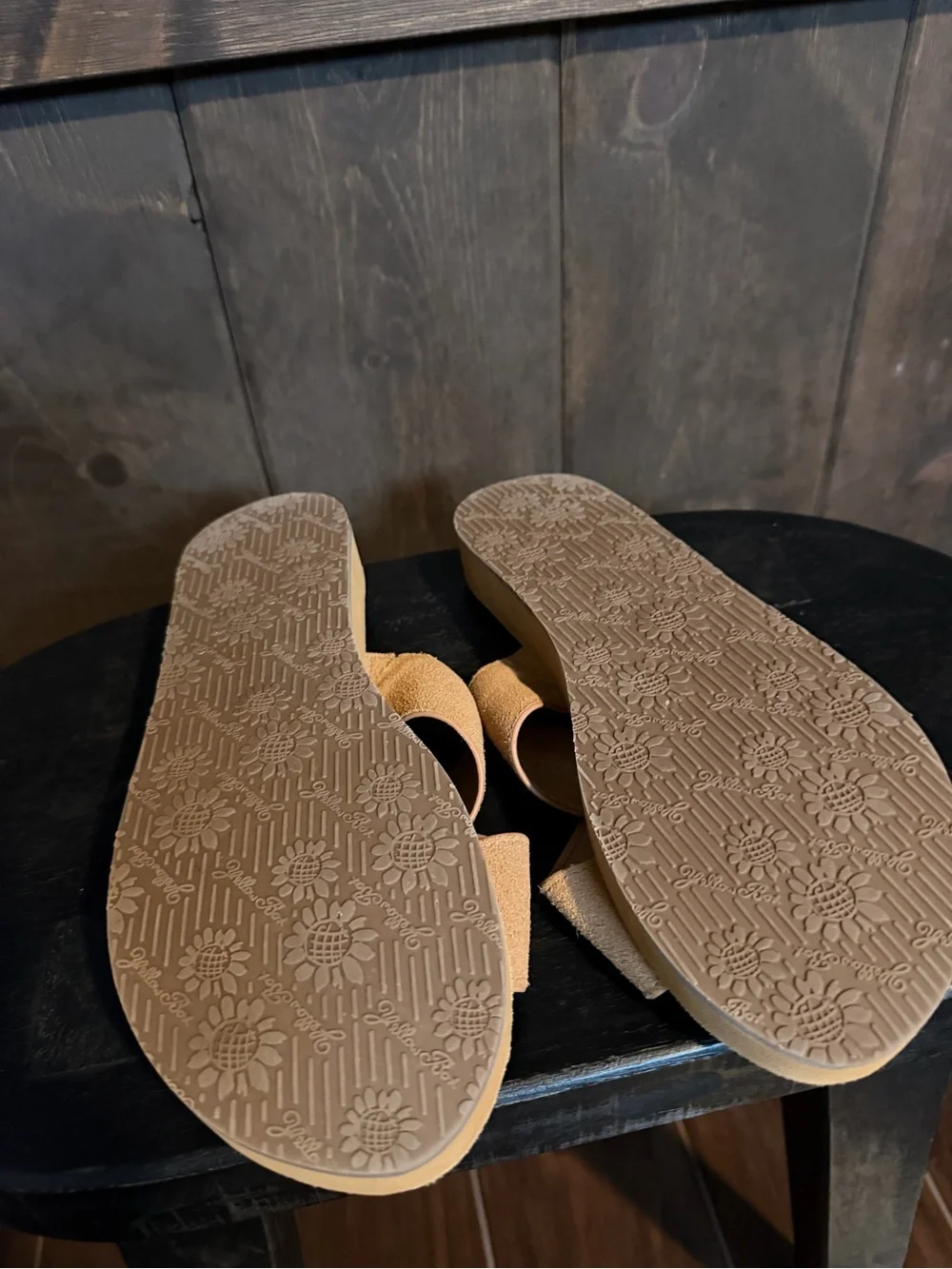 Yellow Box Jordy Taupe Sandal - 8.5 - Picture 4 of 6